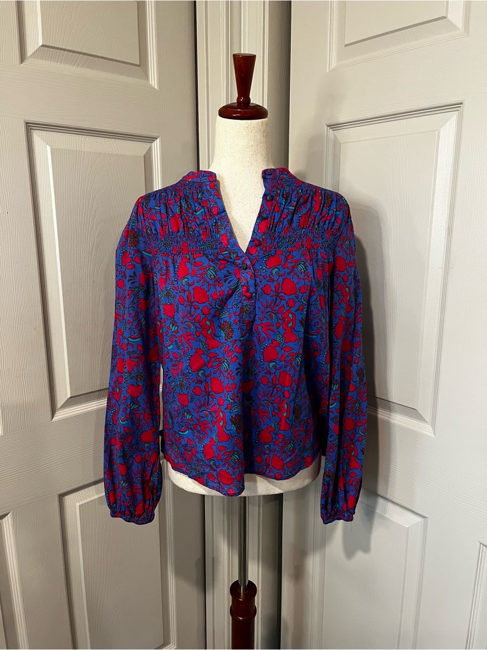 Sugarlips Tanya Floral Katara Smocked Top Size Small - Picture 2 of 6